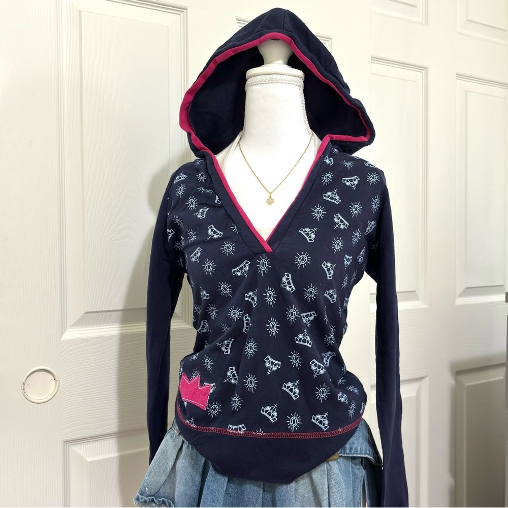 LEI Navy V-Neck Sweater with Pink Trim